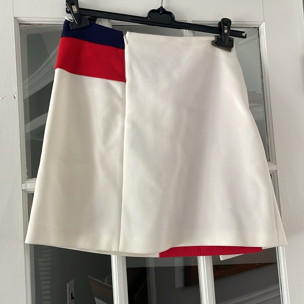 Salvatore Ferragamo skirt sz 38 NWT - Picture 2 of 6